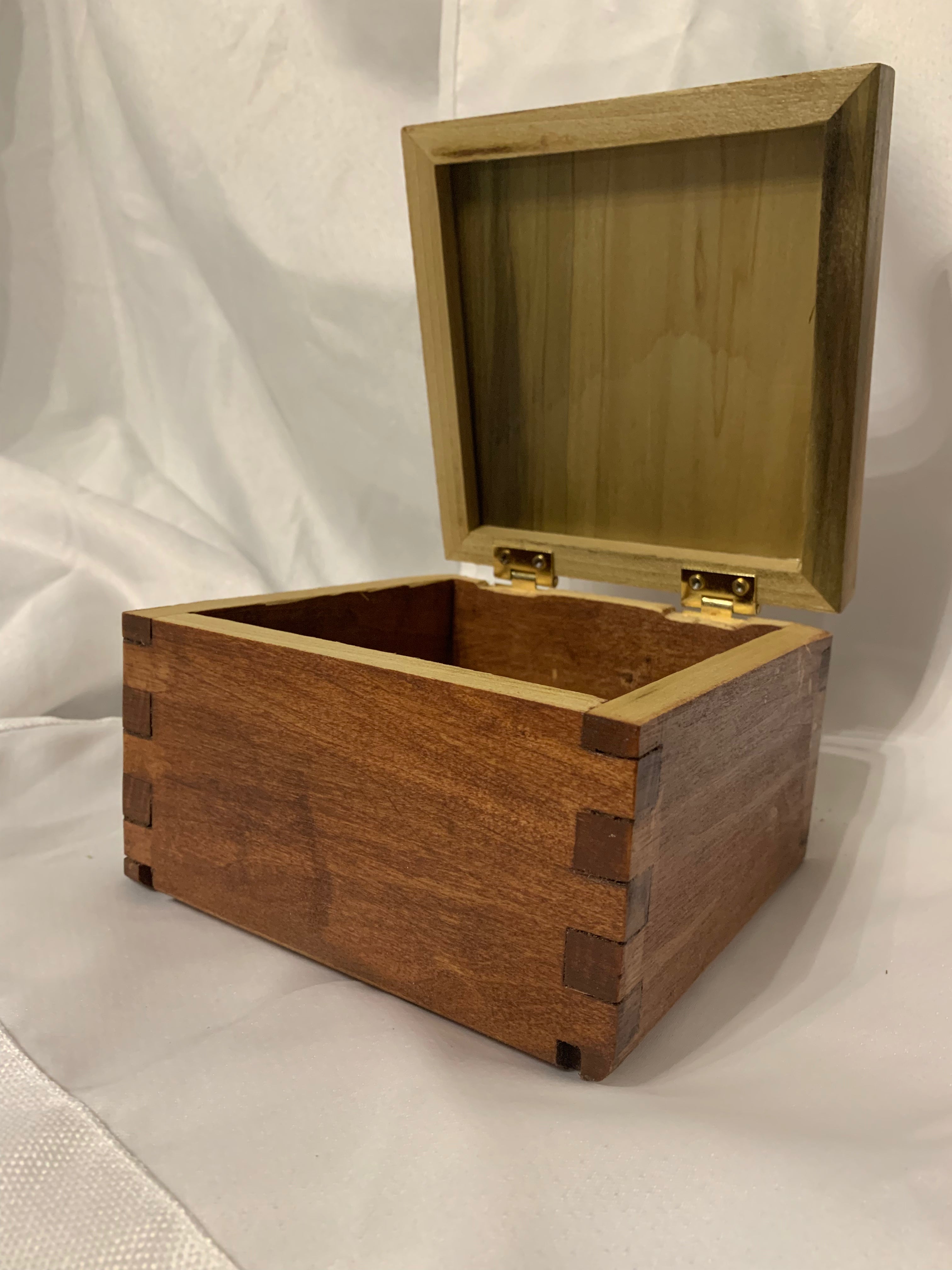 Wood Keepsake Box